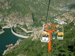 �����{���ف��r��Ժ