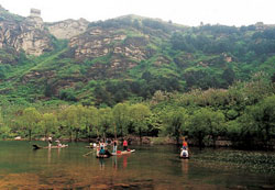 �����{�����r��Ժ